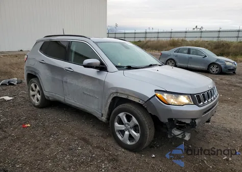 2018 Jeep Compass Latitude из США, поврежденный, VIN 3C4NJDBB6JT185507